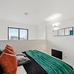 Manchester Skygardens-Beautiful Duplex